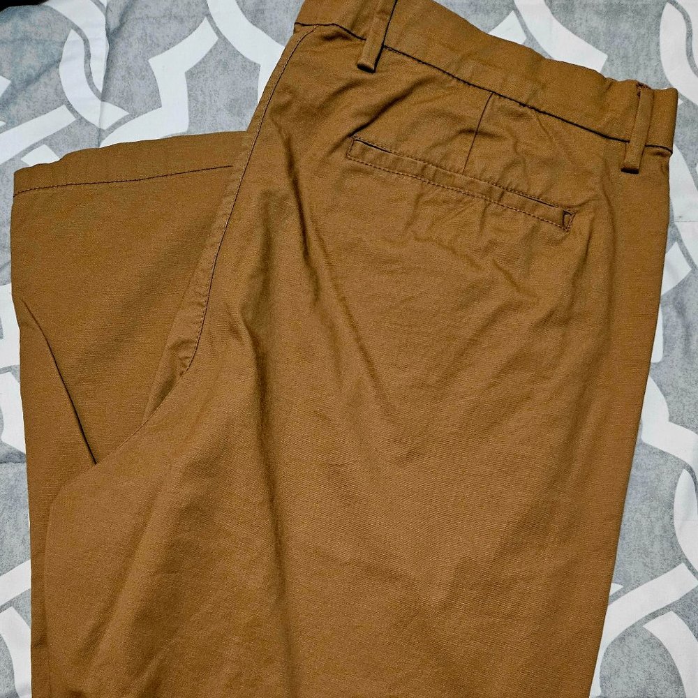 Old Navy Ultimate Tech Straight